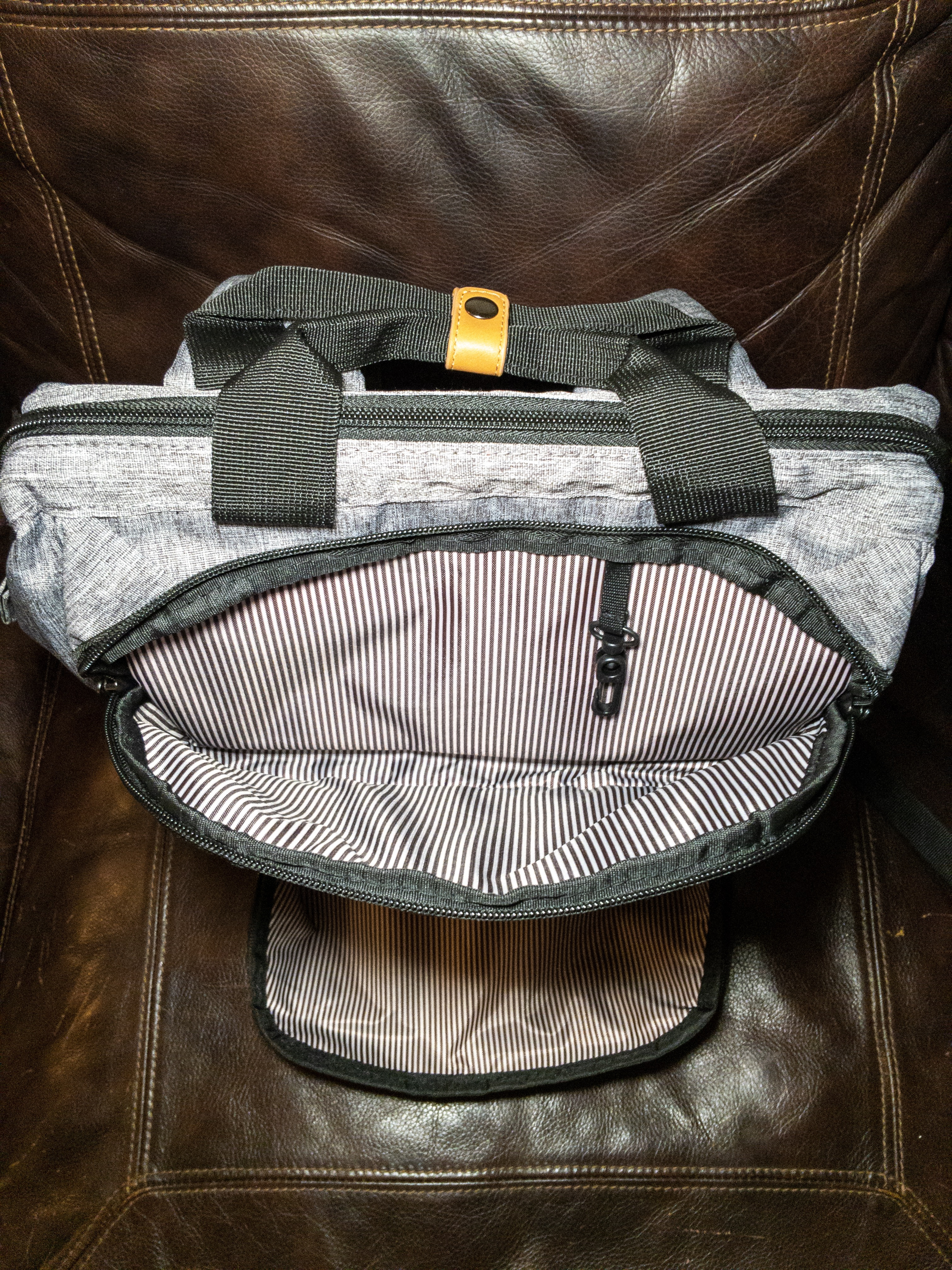 hap-tim-laptop-backpack-review-9.JPG